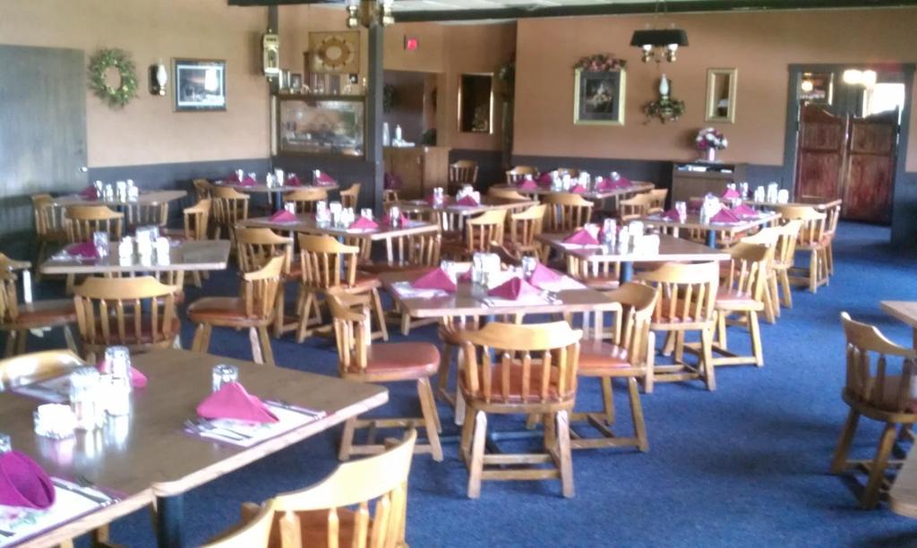 Westby Old Towne Motel מראה חיצוני תמונה