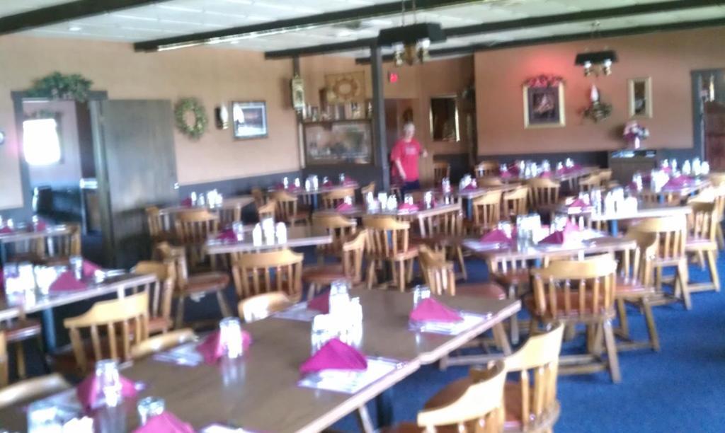 Westby Old Towne Motel מראה חיצוני תמונה