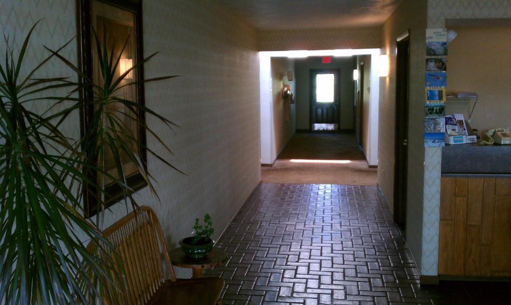 Westby Old Towne Motel מראה חיצוני תמונה