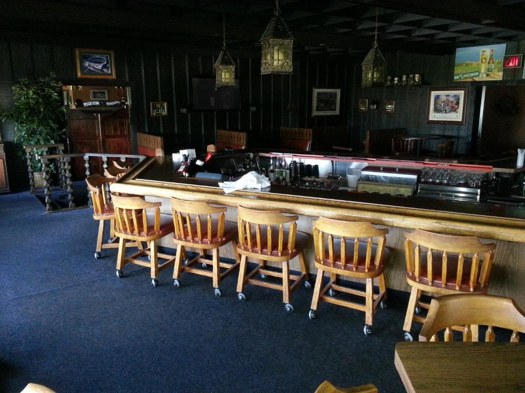 Westby Old Towne Motel מראה חיצוני תמונה