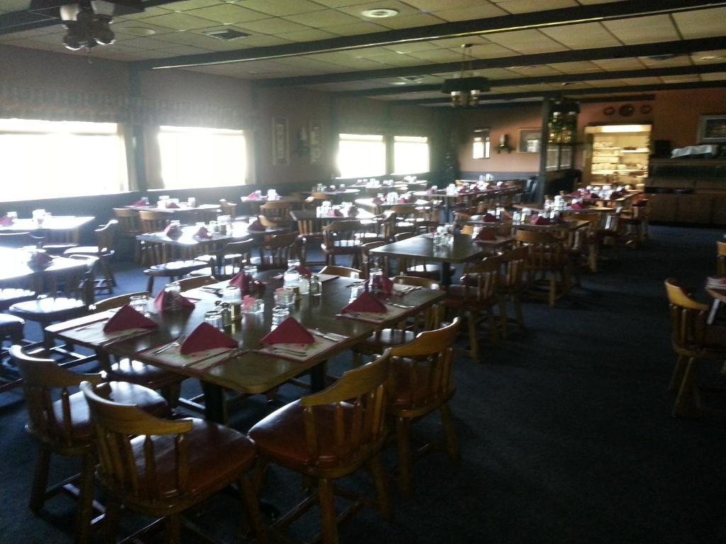Westby Old Towne Motel מראה חיצוני תמונה