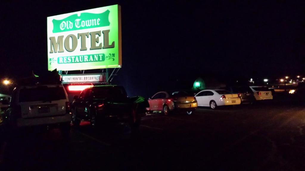 Westby Old Towne Motel מראה חיצוני תמונה